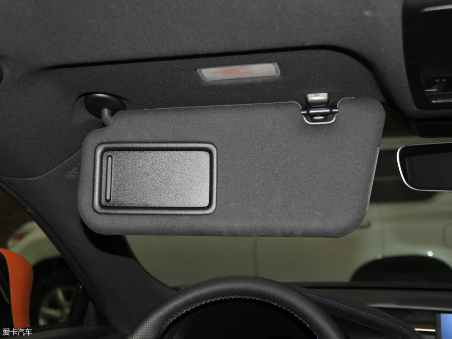 2015׿_˹RC F 5.0L ̼wS