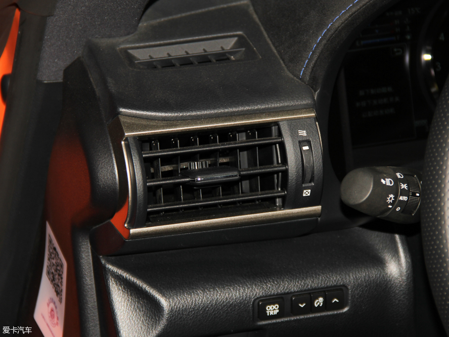 2015׿_˹RC F 5.0L ̼wS