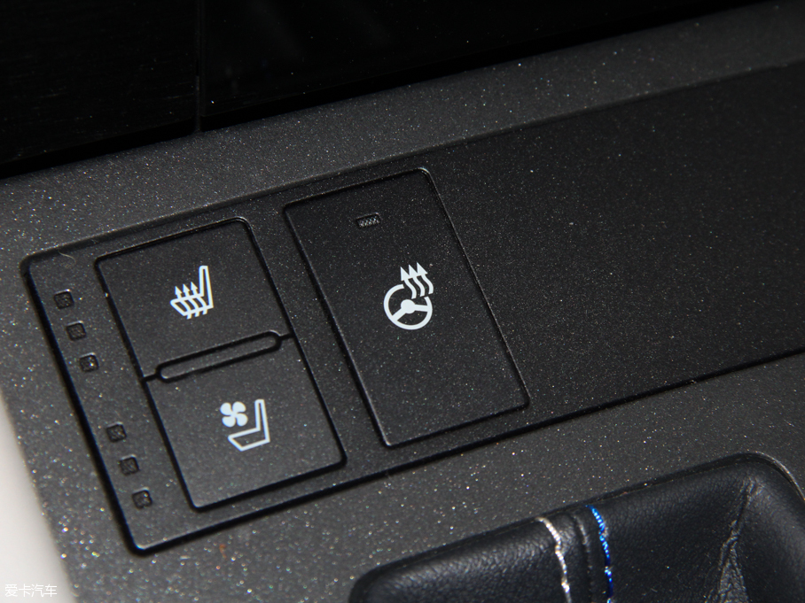 2015׿_˹RC F 5.0L ̼wS