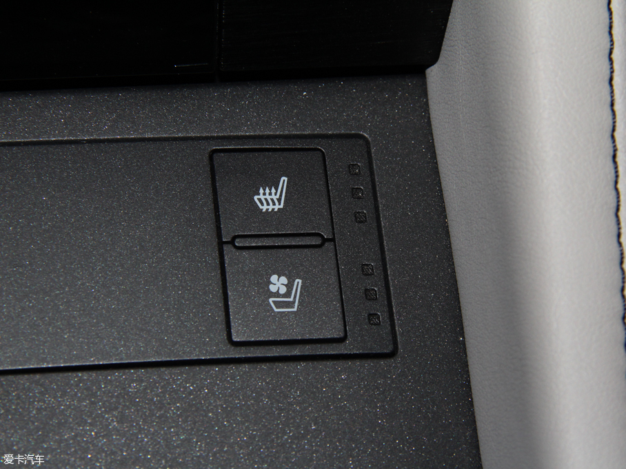 2015׿_˹RC F 5.0L ̼wS