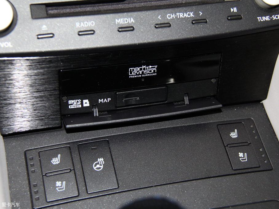 2015׿_˹RC F 5.0L ̼wS