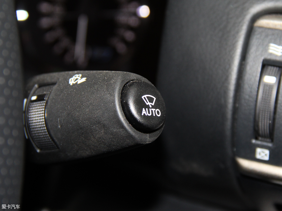 2015׿_˹RC F 5.0L ̼wS