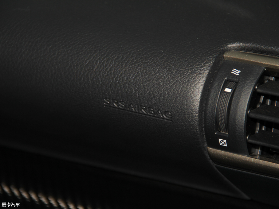 2015׿_˹RC F 5.0L ̼wS