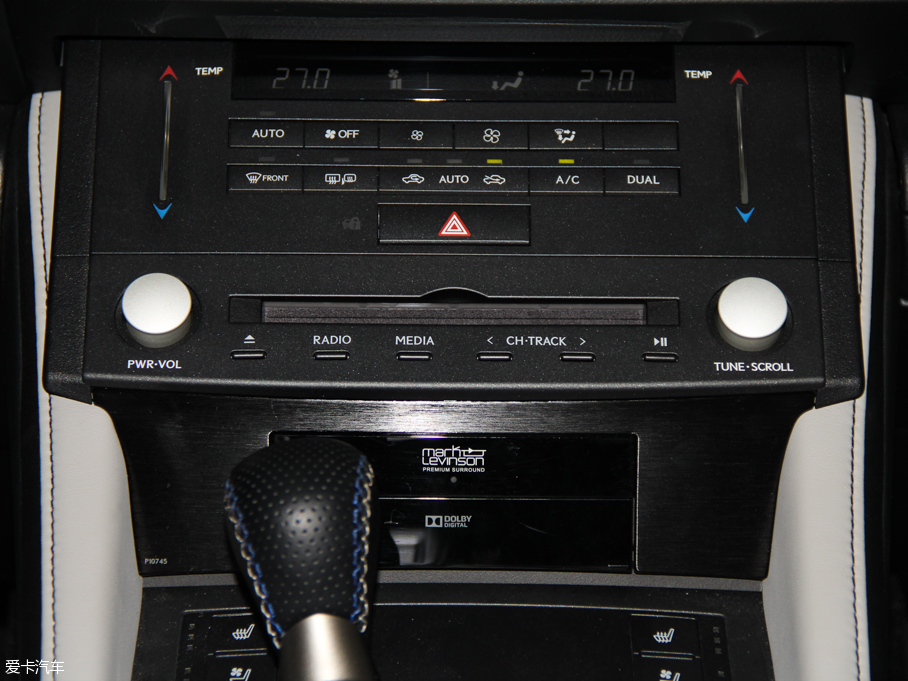 2015׿_˹RC F 5.0L ̼wS