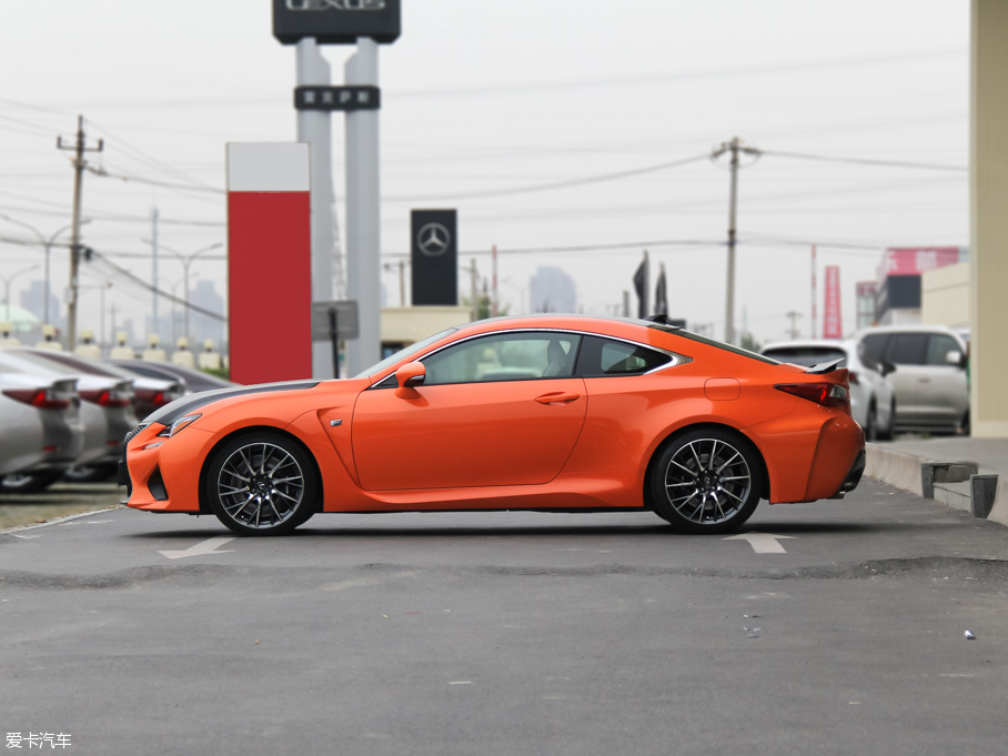 2015׿˹RC F 5.0L ̼ά