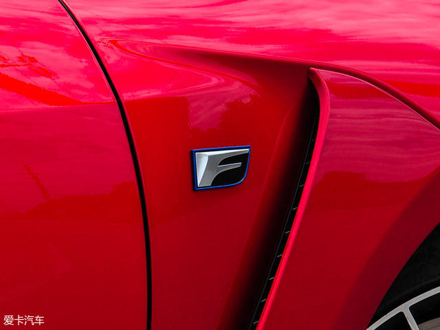 雷克薩斯2015款雷克薩斯RC F