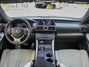 2015款5.0L 驭峰版 内饰全景