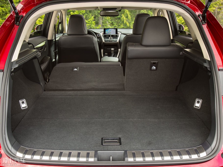 2015׿_˹NX 300h hа ǰ(q)