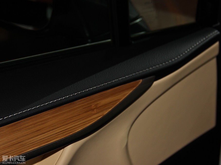 2015׿_˹NX 300h hа ǰ(q)