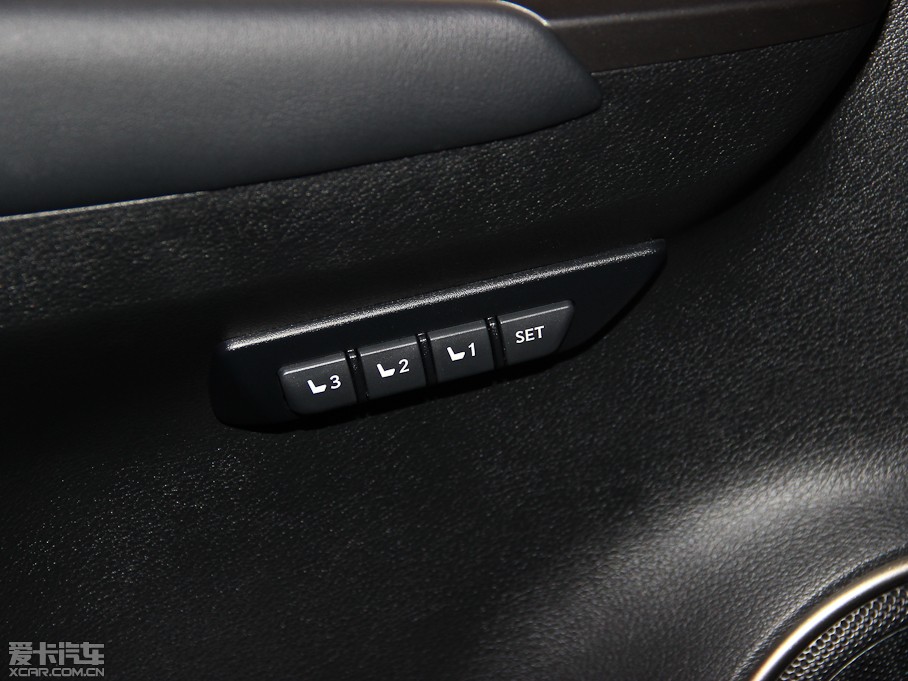 2015׿_˹NX 300h hа ǰ