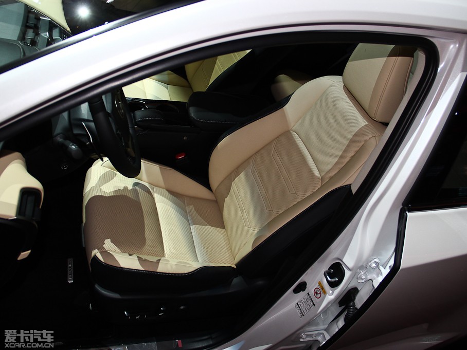 2015׿_˹NX 300h hа ǰ(q)