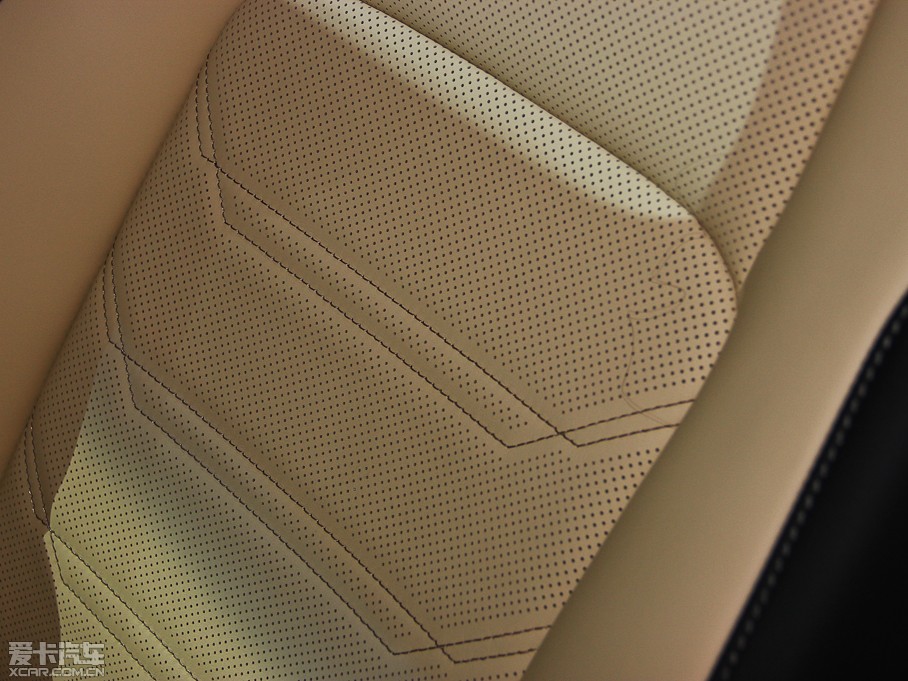 2015׿_˹NX 300h hа ǰ