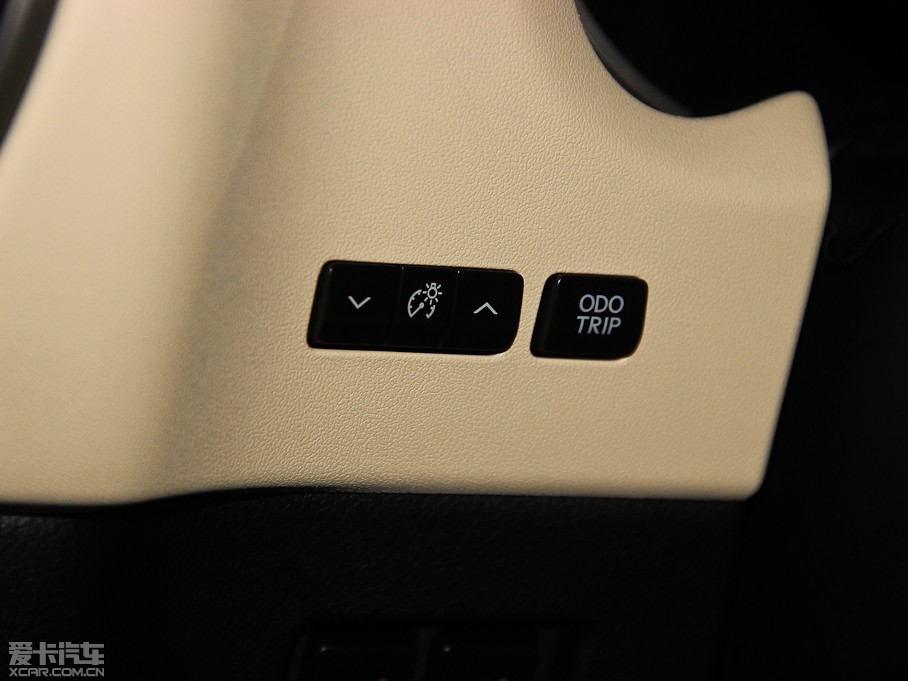 2015׿_˹NX 300h hа ǰ