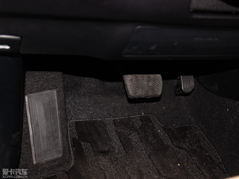 2015׿_˹NX 300h hа ǰ(q)