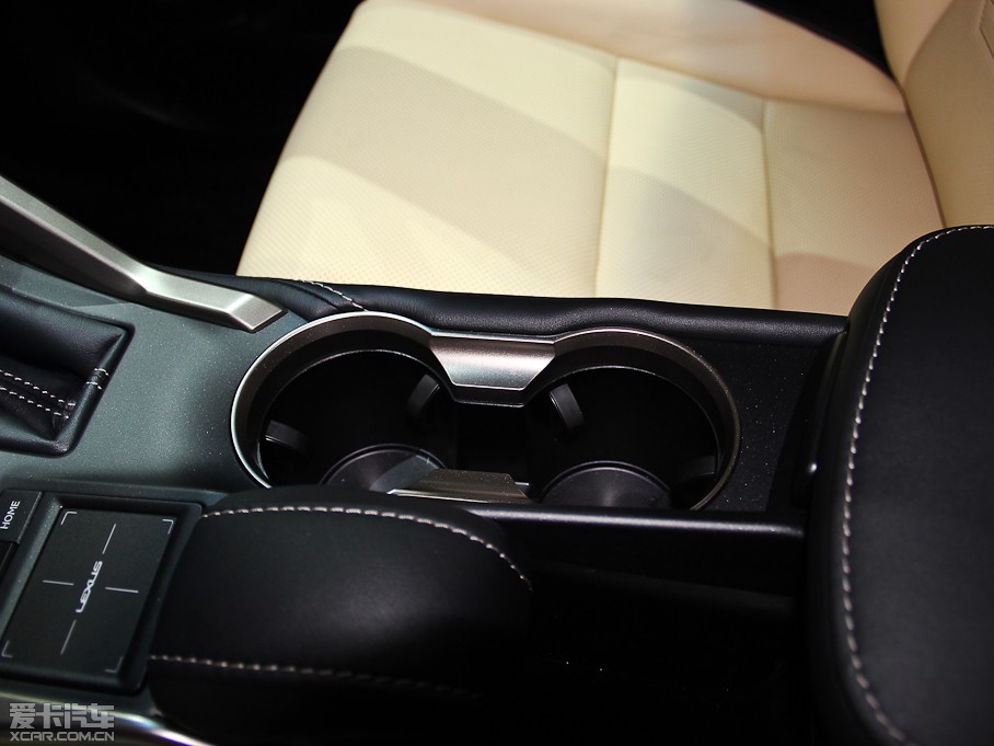 2015׿_˹NX 300h hа ǰ(q)