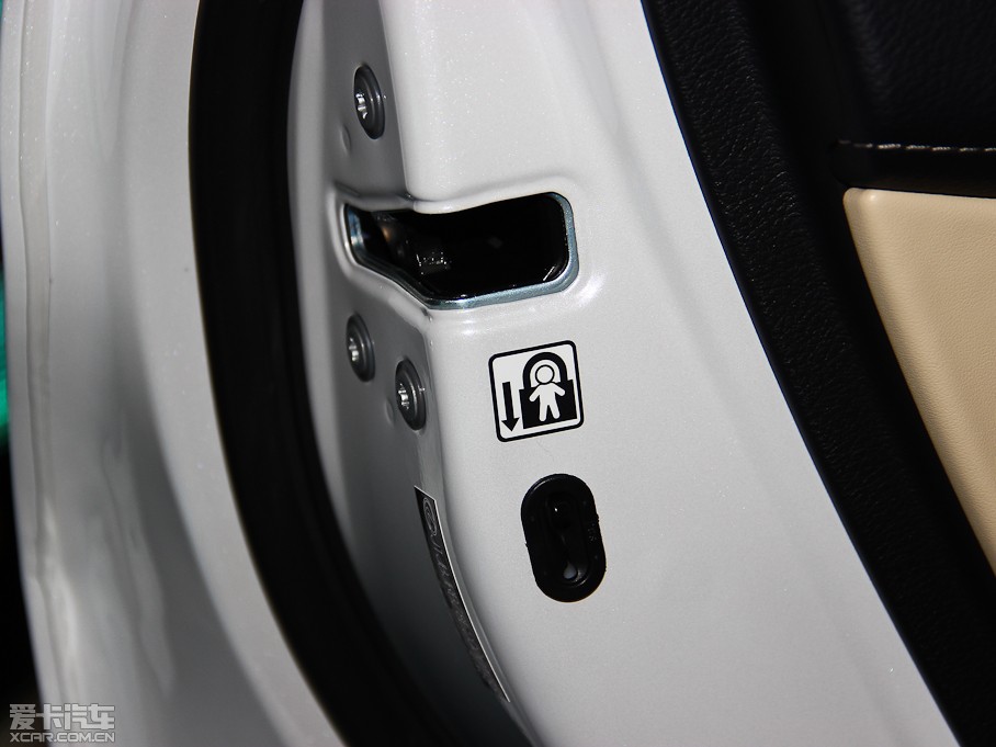 2015׿_˹NX 300h hа ǰ