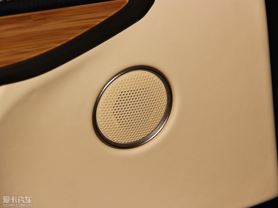 2015׿_˹NX 300h hа ǰ(q)