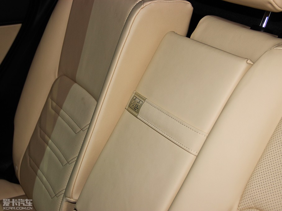 2015׿_˹NX 300h hа ǰ