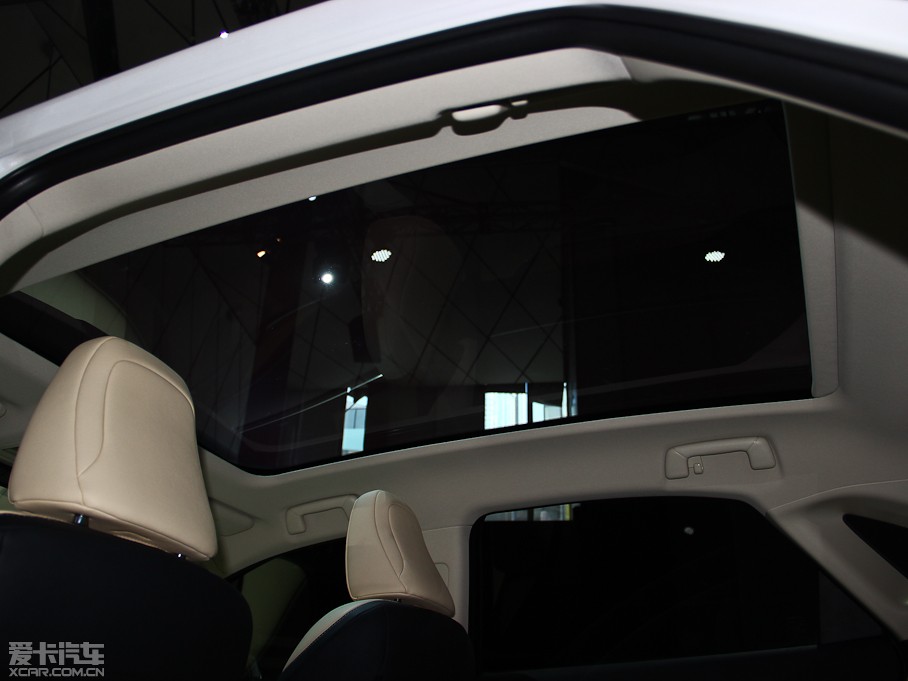 2015׿_˹NX 300h hа ǰ