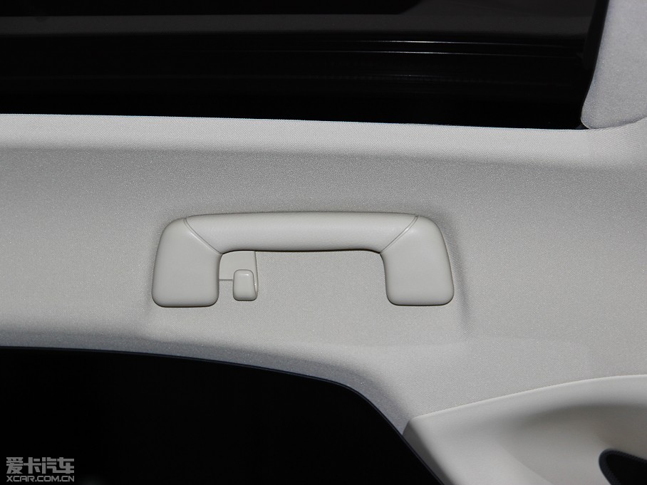 2015׿_˹NX 300h hа ǰ