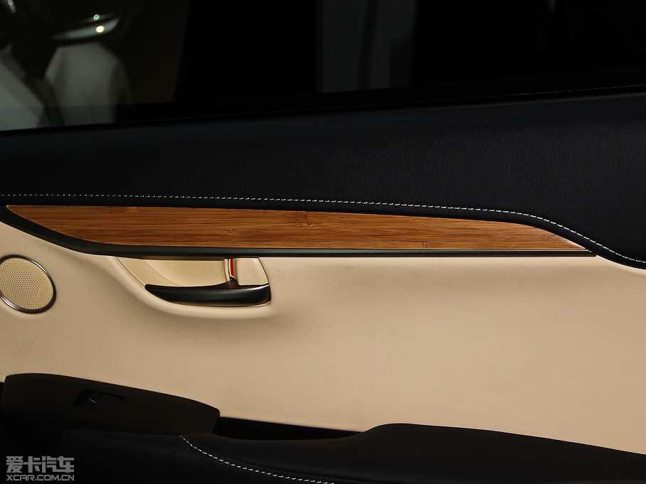 2015׿_˹NX 300h hа ǰ(q)