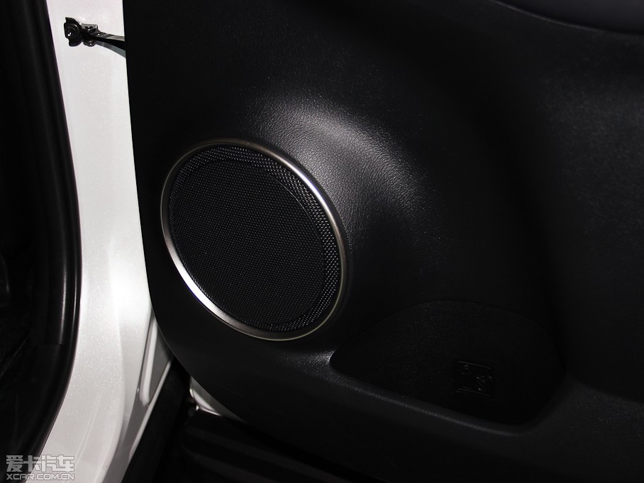 2015׿_˹NX 300h hа ǰ