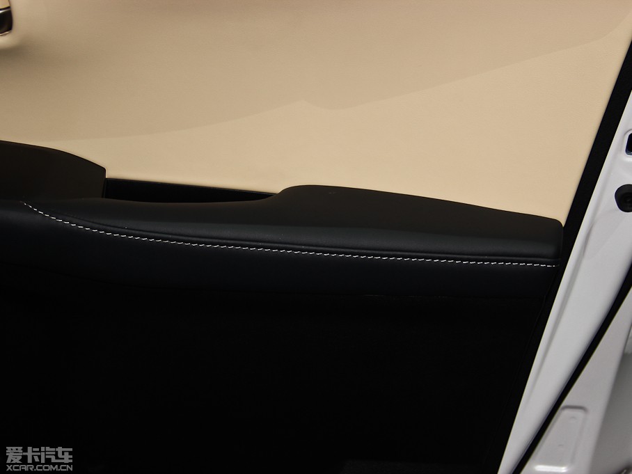 2015׿_˹NX 300h hа ǰ(q)