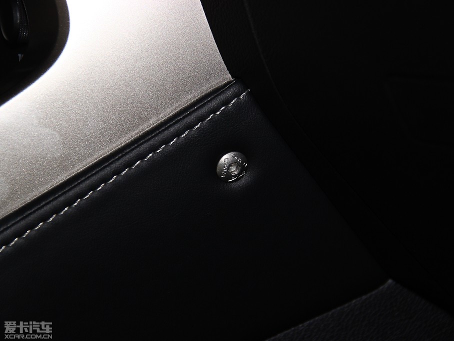 2015׿_˹NX 300h hа ǰ