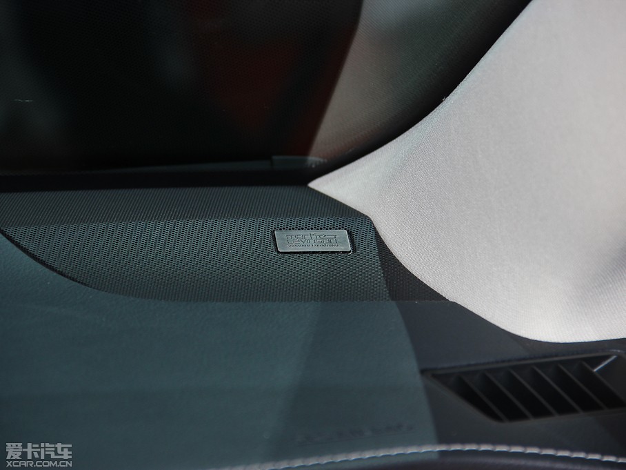 2015׿_˹NX 300h hа ǰ