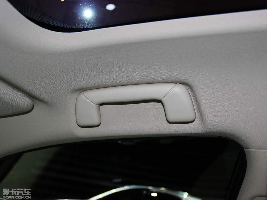 2015׿_˹NX 300h hа ǰ