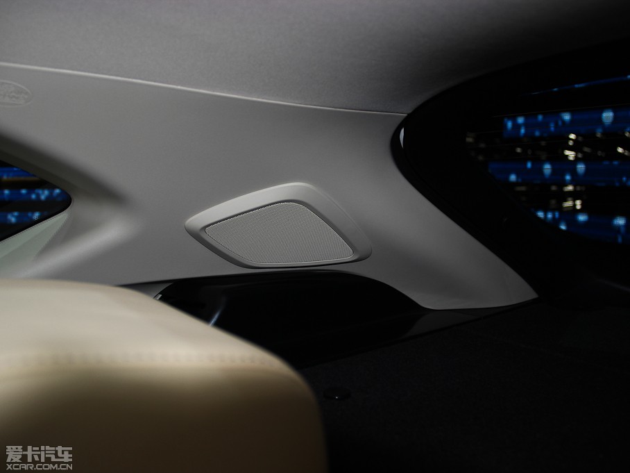 2015׿_˹NX 300h hа ǰ