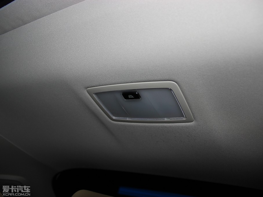 2015׿_˹NX 300h hа ǰ