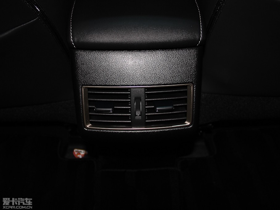 2015׿_˹NX 300h hа ǰ