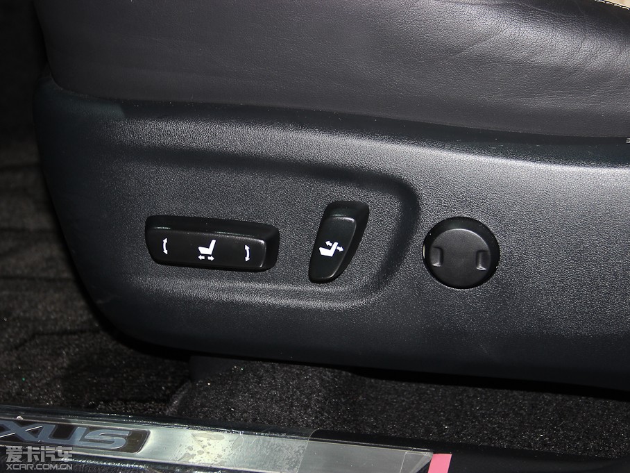 2015׿_˹NX 300h hа ǰ