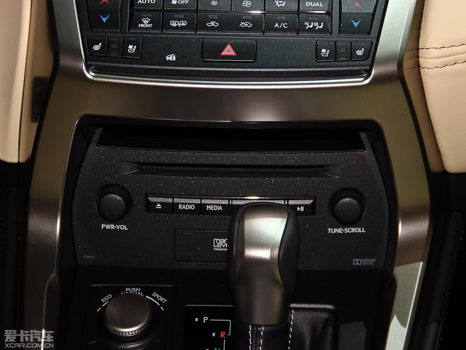 2015׿_˹NX 300h hа ǰ