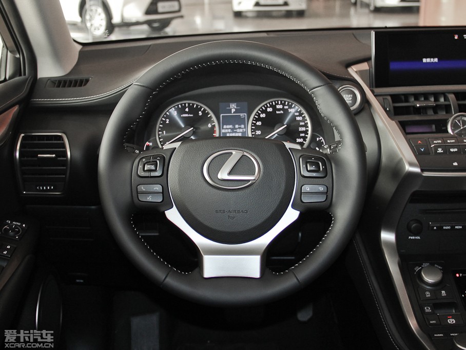 2015׿_˹NX 200 hа ǰ