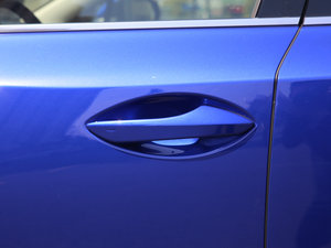 2015200 hа ȫ(q) {T