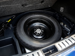 2015200 hа ȫ(q) ̥