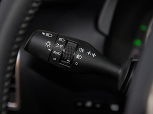 2015300h hâ ȫ п؅^