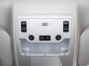 2014款300h 精英版 空间座椅