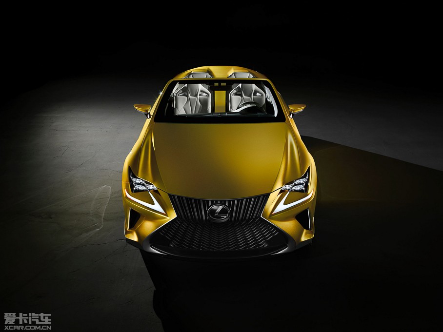 2015���׿��_˹LF-C2 ����܇