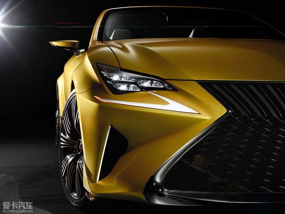 2015���׿��_˹LF-C2 ����܇