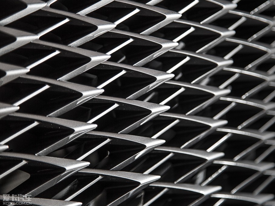 2015���׿��_˹LF-C2 ����܇