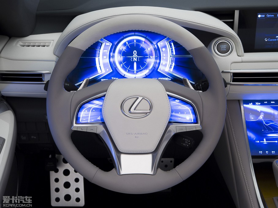 2015���׿��_˹LF-C2 ����܇