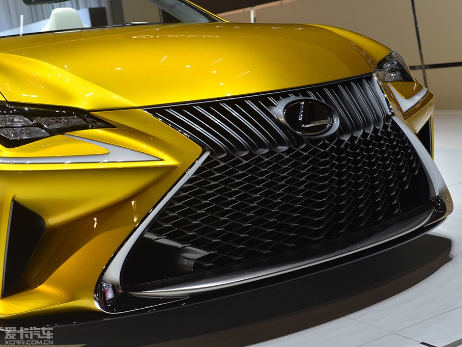 2015���׿��_˹LF-C2 ����܇