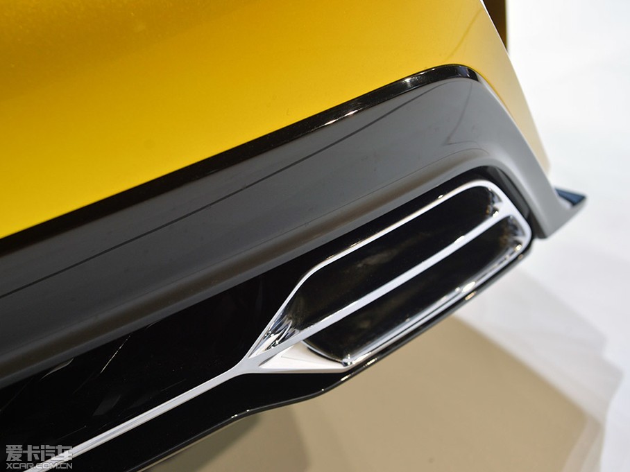 2015���׿��_˹LF-C2 ����܇