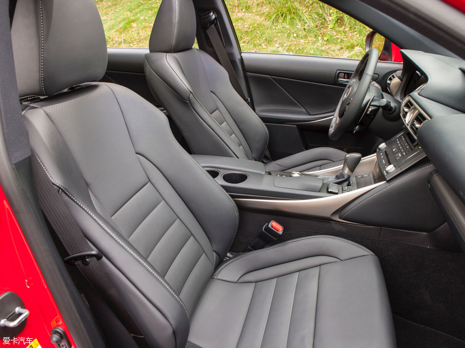 2016׿_˹IS 200t F Sport