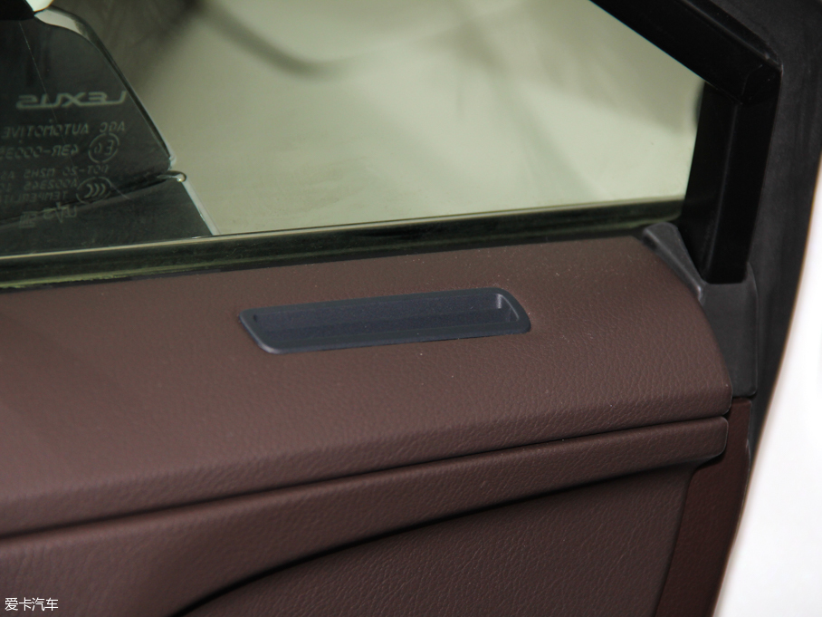 2016׿_˹RX 300 Ű V