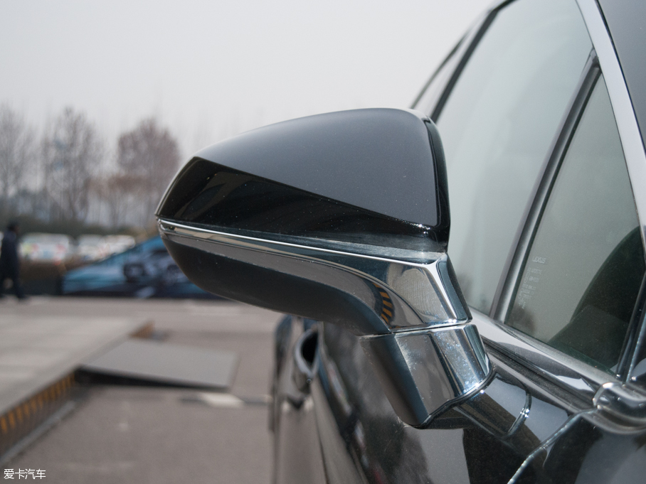 2016׿_˹RX 300 (q)Ű (gu)V