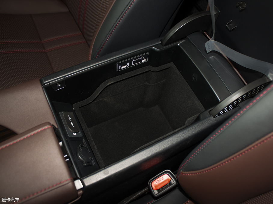 2016׿_˹RX 450h (q)A